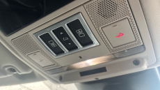 Land Rover Discovery 3.0 SD6 HSE Luxury 5dr Auto Diesel Station Wagon